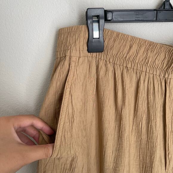 Madewell Khaki Crinkled Crepe Straight-Leg Crop Pants (M) - Picture 5 of 13